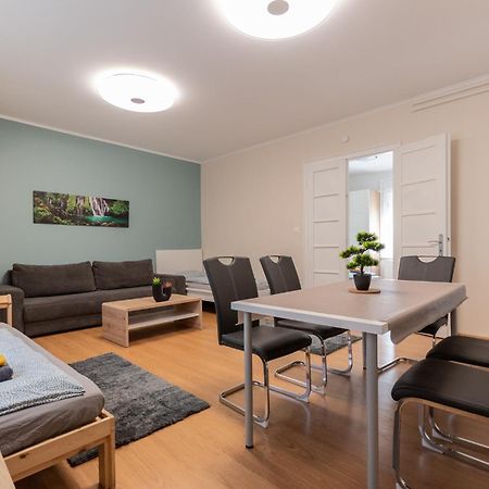 B12 Apartment Βουδαπέστη Εξωτερικό φωτογραφία
